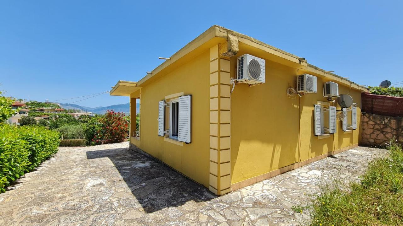 Village Home Next To The Sea ซารานเดอ ภายนอก รูปภาพ